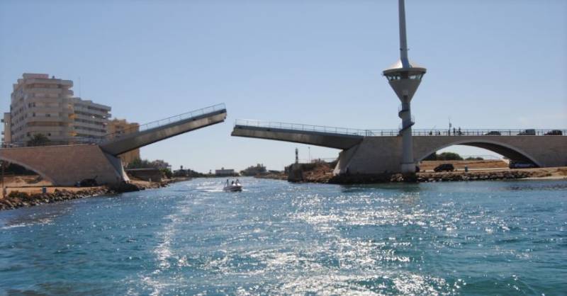 Estacio bridge break-down brings La Manga traffic to a standstill for two hours