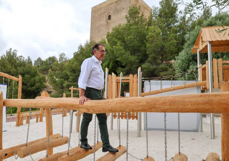 Lorca Castle gets brand-new children's playground