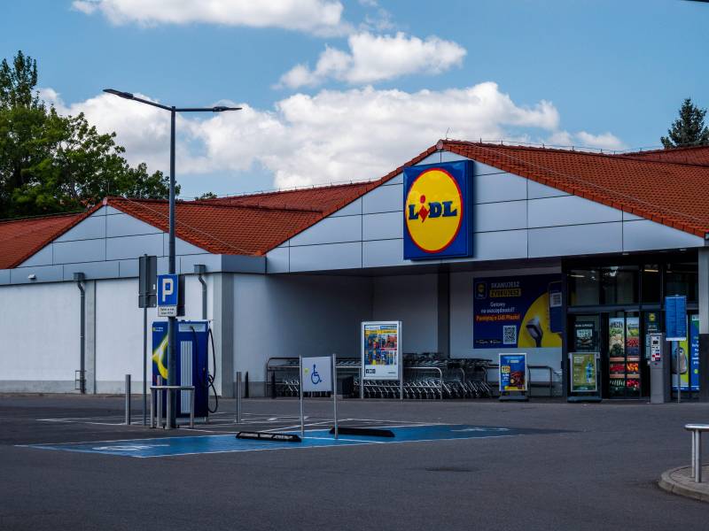 Lidl invests €25 million opening five new stores in September, creating over 40 jobs