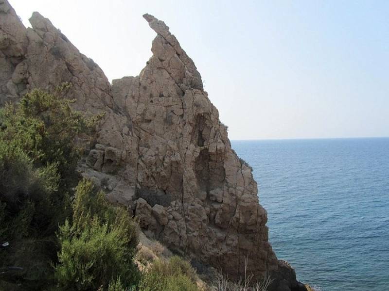 Re-wilding completed on the path up to the Pico del Aguilica in Águilas