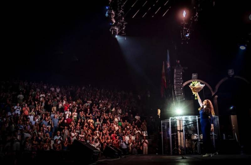 Luz Casal brings the house down in San Javier