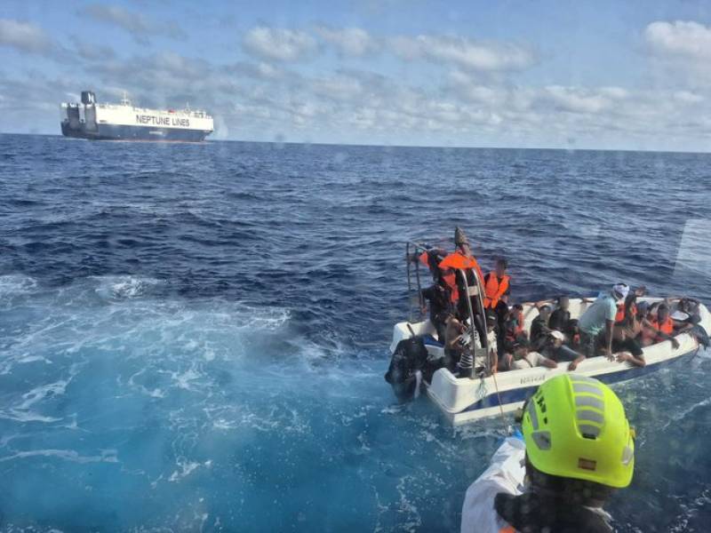 Rescue launched after boat carrying 19 migrants found off Cabo de Palos