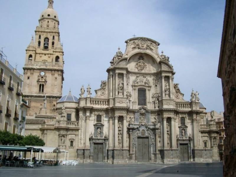 Free guided tours of baroque architecture in the historic centre of Murcia every Sunday