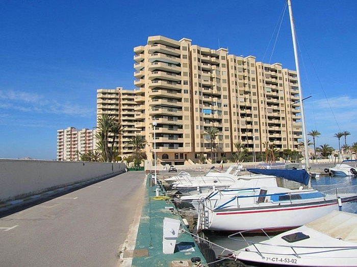 Club Náutico La Isleta, marina in Puerto Bello, La Manga