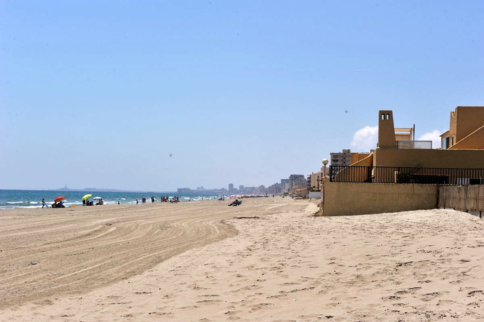 Playa El Pedrucho, a popular Mediterranean beach in the San Javier section of La Manga